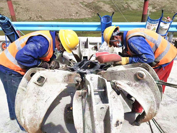 陕煤建设矿建三公司：劳动竞赛热潮涌 奋勇争先逐浪高