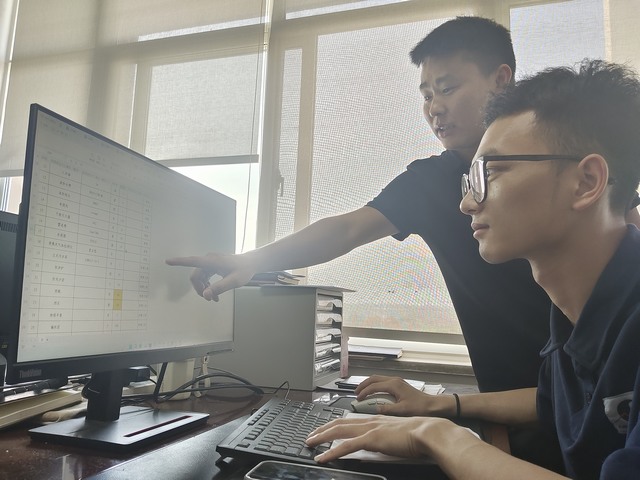 陕煤建设洗选煤运营公司神渭蒲城运营项目部:当“师带徒”遇上“教师节” 师父,我想对您说