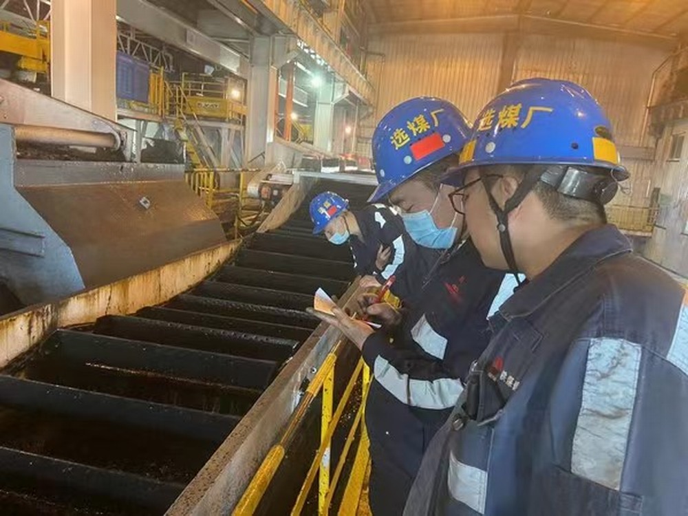 陕煤建设洗选煤运营公司红柳林洗煤厂项目部：三管齐下 扎实做好年终岁尾安全生产